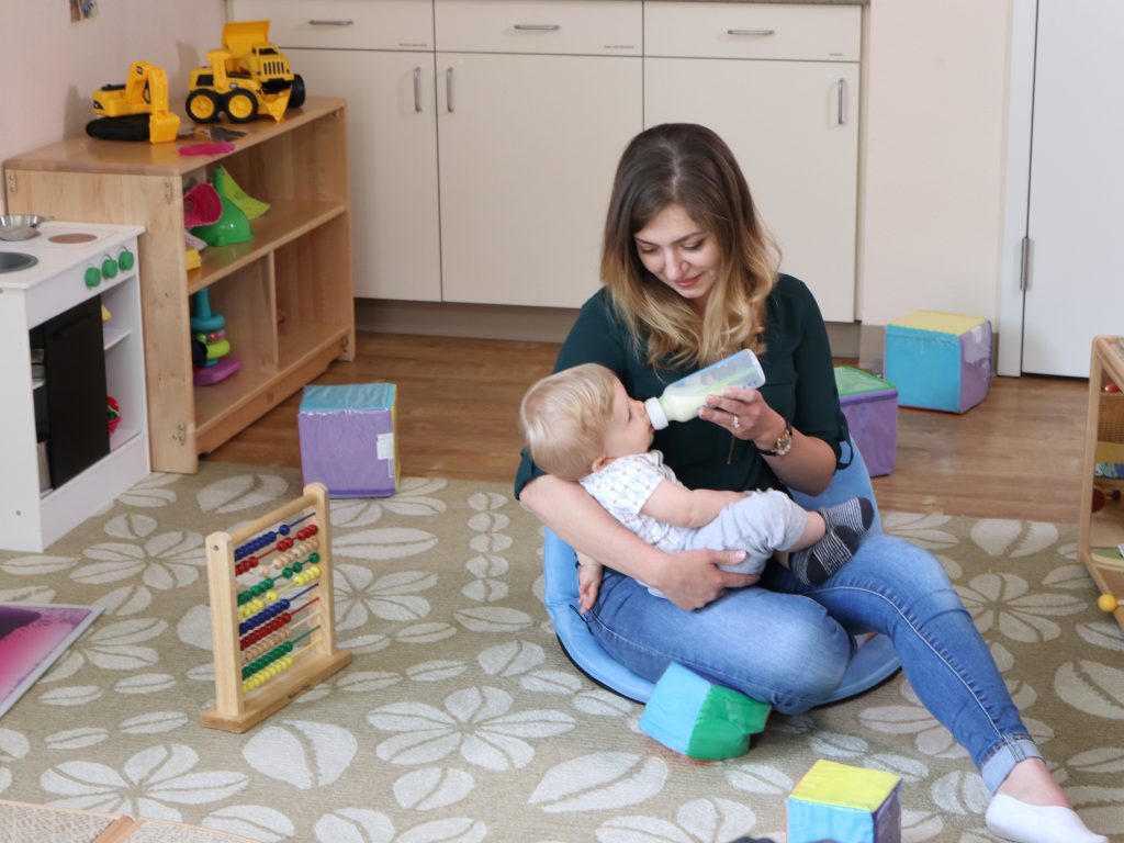 UCSD_Paced Bottle Feeding_arm cropped out