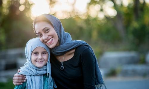 mother and child smiling 